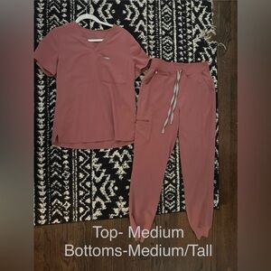 Mauve Figs Women’s Scrub Set